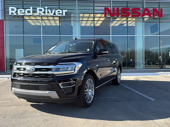 2024 Ford Expedition Limited's photo