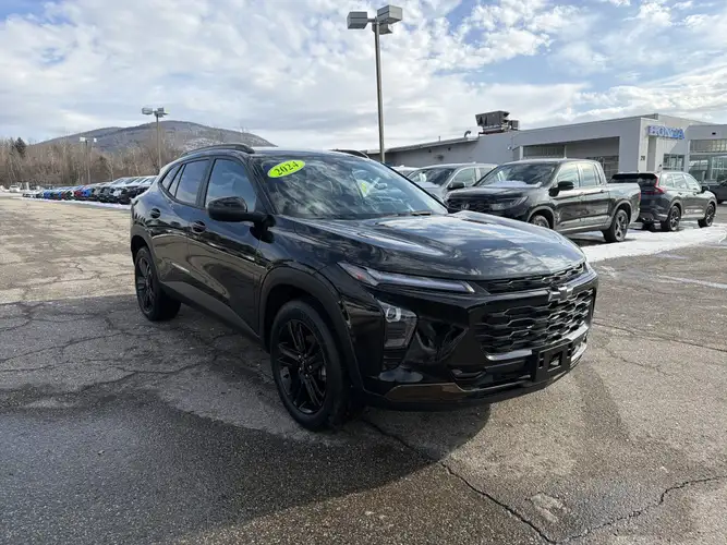 2024 Chevrolet Trax Activ's photo