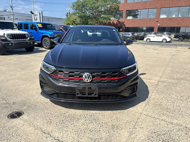 3VW5T7BU6KM143795