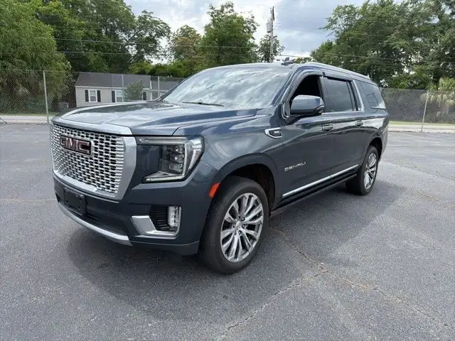 2021 GMC Yukon Denali AWD's photo