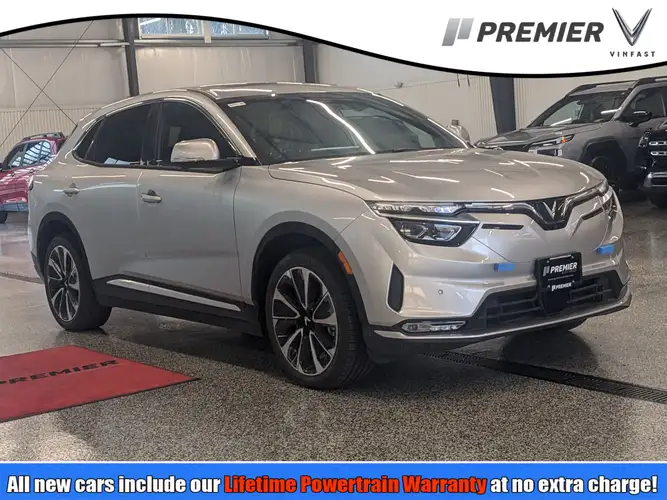 2025 VinFast VF 8 Plus's photo