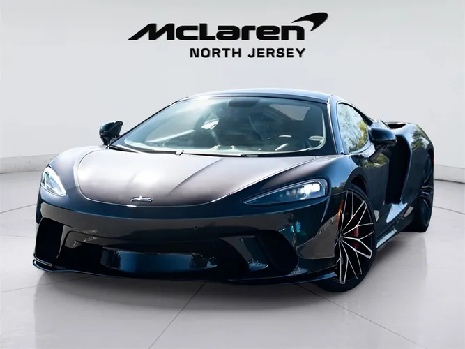 McLaren GT