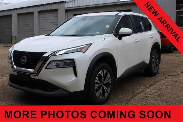 2023 Nissan Rogue SV's photo