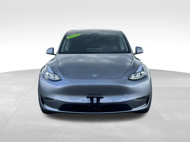 Used 2024 Tesla Model Y Long Range with VIN 7SAYGDEE0RA335445 for sale in Kansas City