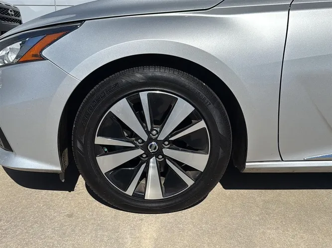 Used 2019 Nissan Altima SV with VIN 1N4BL4DV3KC164279 for sale in Ardmore, OK