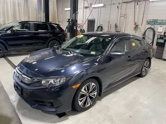 2016 Honda Civic EX-L's photo