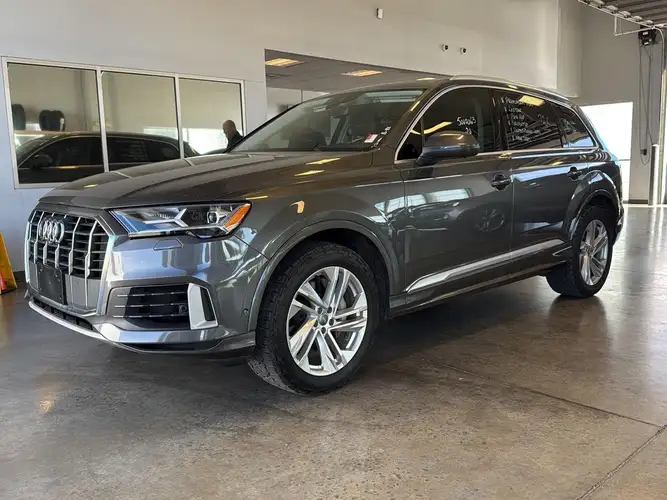 2020 Audi Q7 Premium Plus's photo