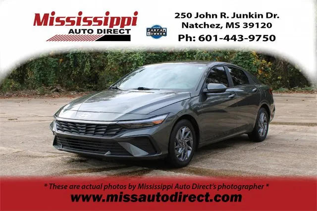 2024 Hyundai Elantra SEL's photo