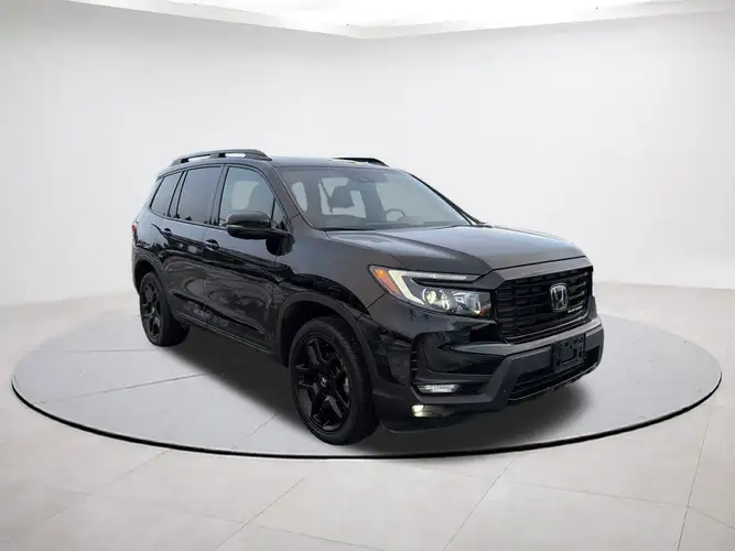 2024 Honda Passport Black Edition's photo