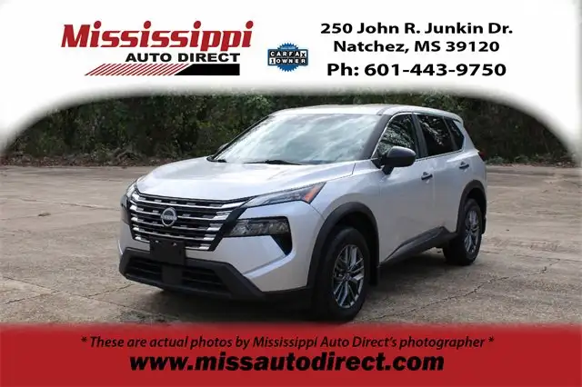 2024 Nissan Rogue S's photo