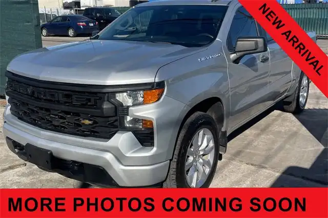 2022 Chevrolet Silverado Base's photo