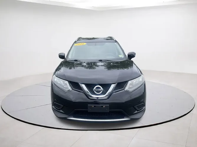 Used 2016 Nissan Rogue SV with VIN 5N1AT2MV7GC891003 for sale in White River Junction, VT