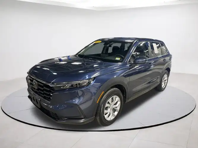 2023 Honda CR-V LX's photo