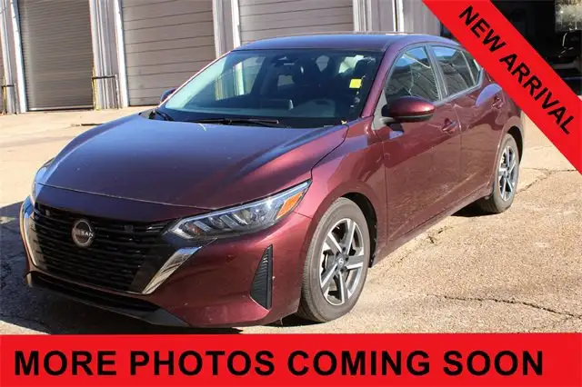 2024 Nissan Sentra SV's photo