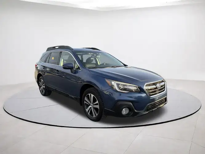 2019 Subaru Outback Limited's photo