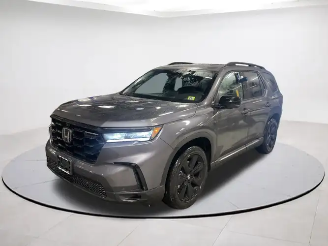 2025 Honda Pilot Black Edition's photo