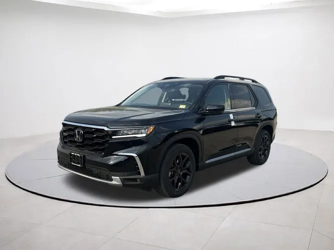 2025 Honda Pilot Touring's photo